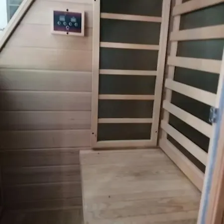 Avec Sauna Et Balneo Privatifs -troyes Centre